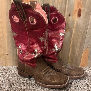 Ladies Ariat boots
